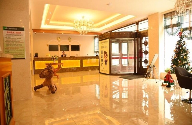 GreenTree Inn Baishan Linjiang Yalv River Express Hotel
