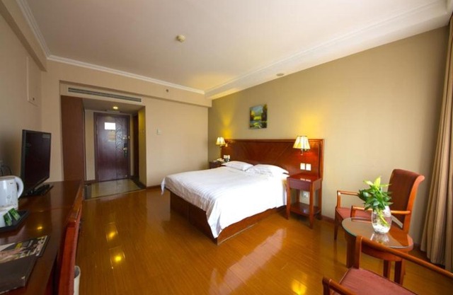 GreenTree Inn BeiJing Haidian District QingHeqiao Business Hotel