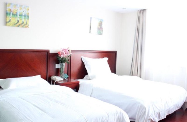 GreenTree Inn JiangSu YanCheng BinHai OuBaoLiYa City Square Business Hotle