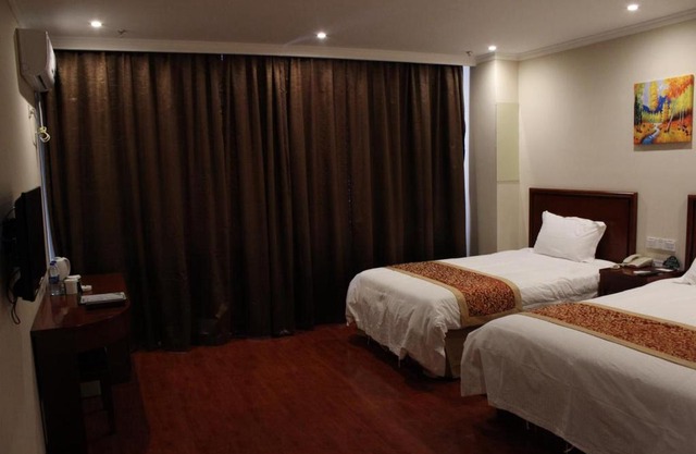 GreenTree Inn Langfang City Wen'an County Beach Town Anzu Road Business Hotel