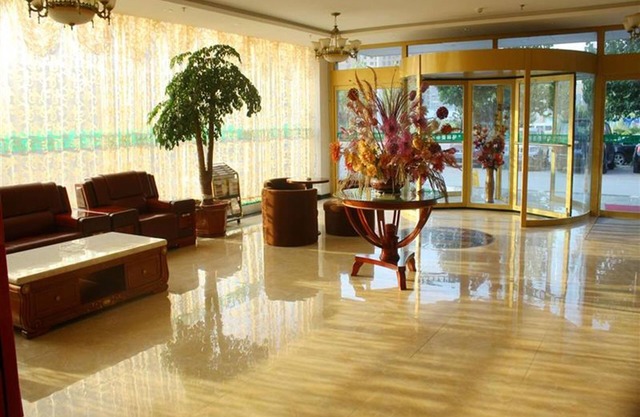 GreenTree Inn Liaocheng Chiping East Huixin Road Business Hotel