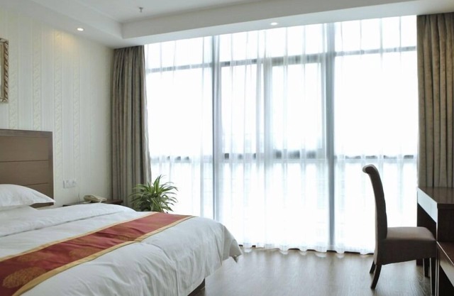 GreenTree Inn Nantong ChongChuan District ZhongNan Century City Express Hotel