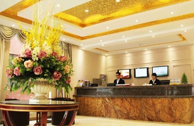 GreenTree Inn Qingdao Development District SDUST Express Hotel
