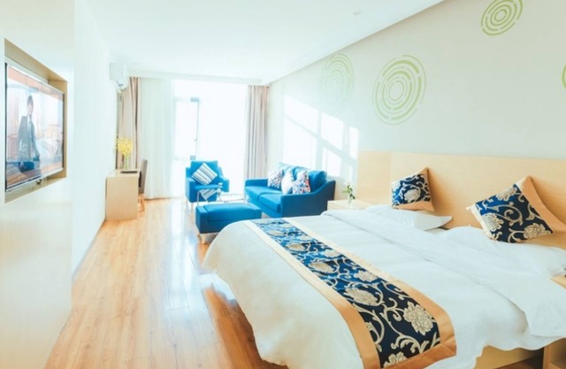 GreenTree Inn Shanghai Fengxian District Nanqiaoxincheng Metro Station Express Hotel