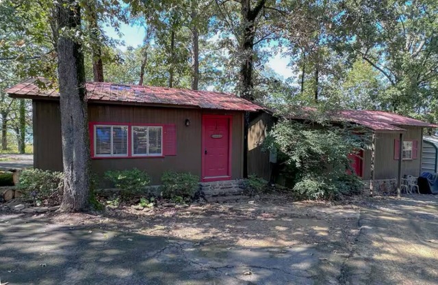 Greers Ferry Lakefront Getaway - easy lake access