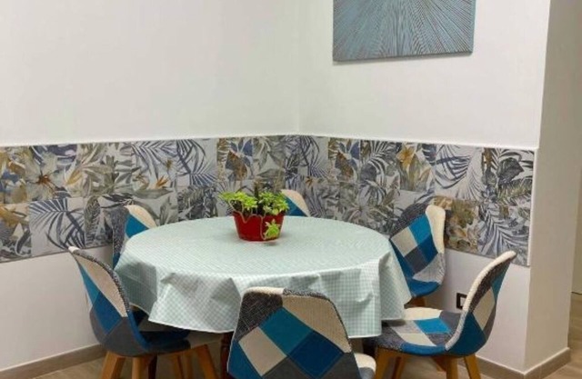 Greta family house: Victory