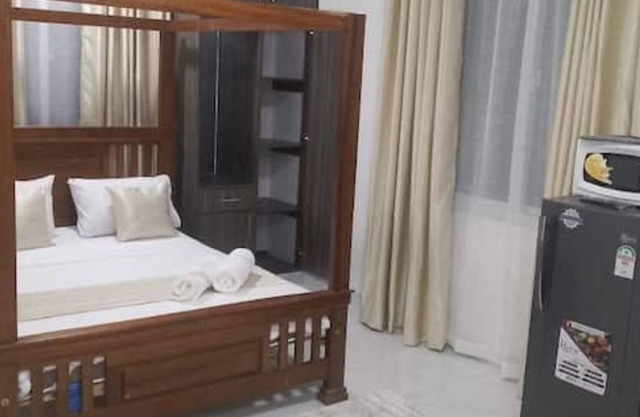 Grey Pearl Apartments Studio 002