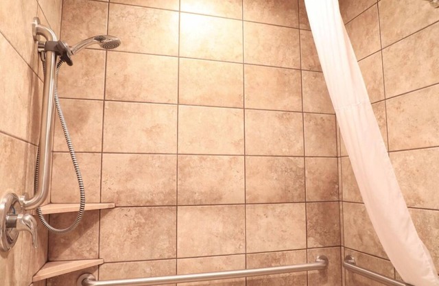 Greystone Crossing Suite #9