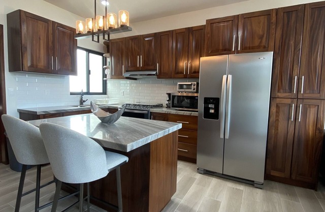 Gringo-Gulch, 3 bedroom w/view, pool/patio