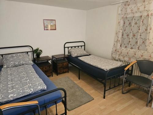 Große Ferienwohnung mit Küche in Besigheim