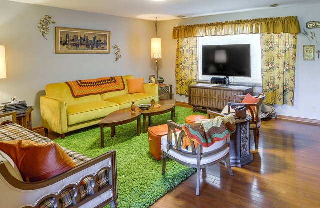 Groovy New Haven Home: 2 Mi to Art District!