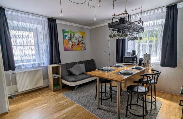 ERDGESCHOSS,2-ZIMMER-WOHNUNG-kl.Z.mit2Einzelbetten - Haus im Hochtal