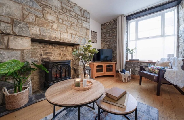 Ground floor apartment, New Quay