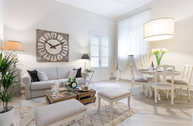 Ground Floor Historical Gem in the Heart of Lucca