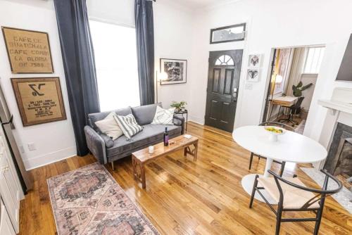 Group-Friendly Lafayette Stay