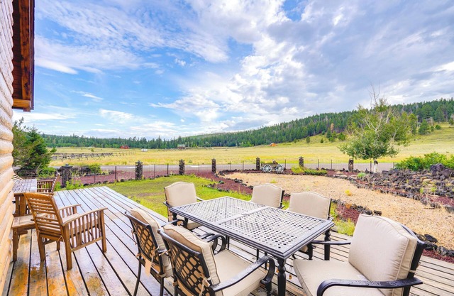 Group-Friendly Panguitch Cabin Near Nat'l Parks!