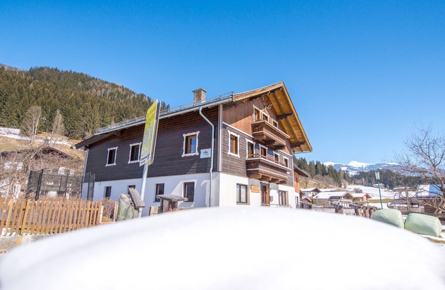 Gruppenhaus mit Sauna und Außenkamin