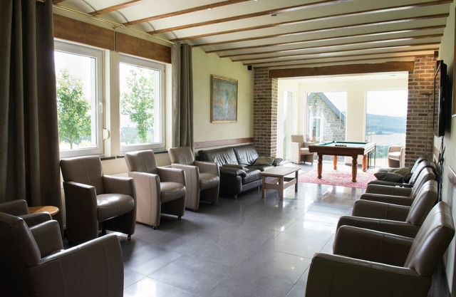 Geräumiges Ferienhaus in Chevron mit privatem Pool