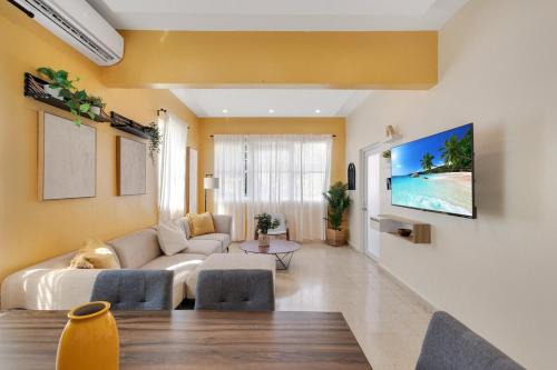 Group Vacation Home Steps from Beach and Nightlife