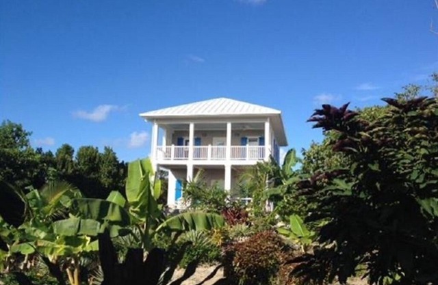 Guana Breeze Cottage located between Bakers Bay and the settlement of Guana Cay.
