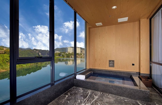 Guangdong Hot Spring Hotel