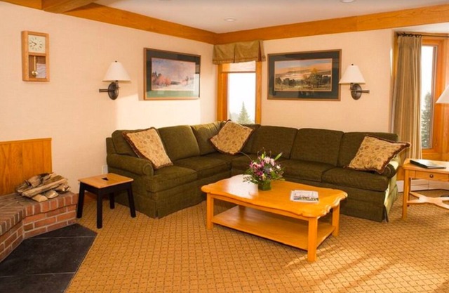 Guest House 2 Bdrm at Trapp Resort Mar 1-8, 2025