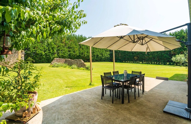 Gästehaus 'Chambre Balneo' mit privater Terrasse, Wi-Fi und Klimaanlage