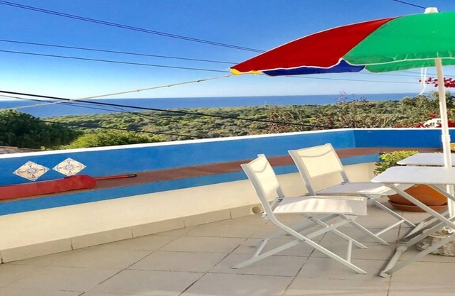 Ferienhaus in Almoçageme/ Colares mit Blick auf Meer & Naturpark Sintra/Cascais