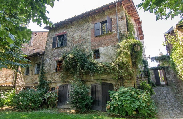 Wohnung in Tagliolo Monferrato mit Garten