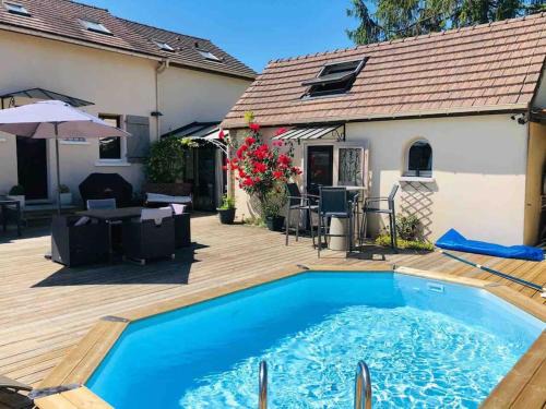 Guest House proche Disneyland Paris Réouverture Piscine fin avril