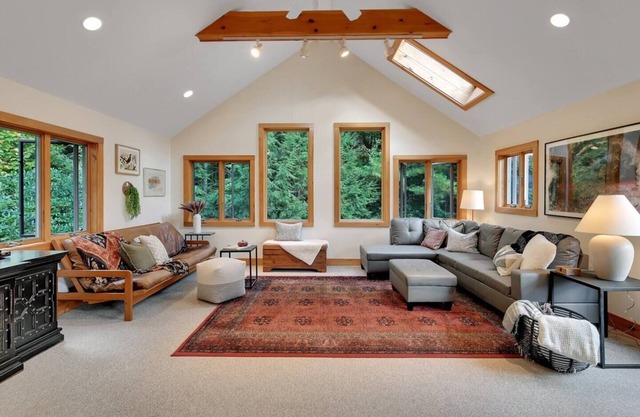 Guest House Sanctuary by Evergreen Home