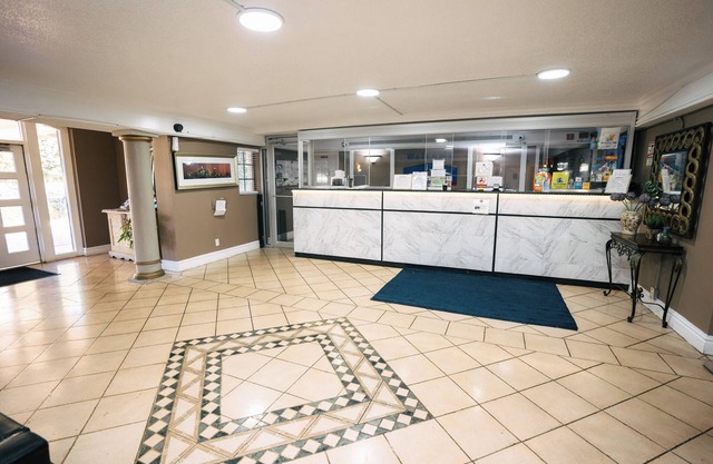 Guest Inn & Suites
