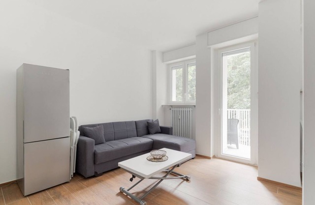 GuestHost - Bright & Comfy Apartment in Corvetto
