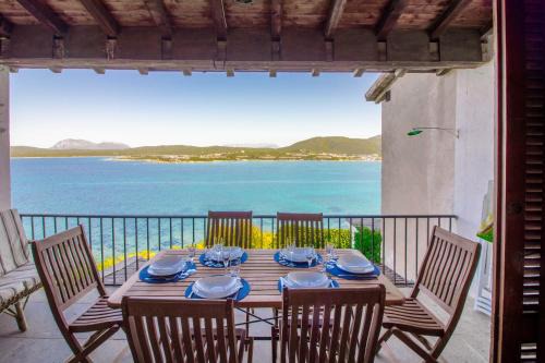 GuestHost - Dreamy Sea View with Pool