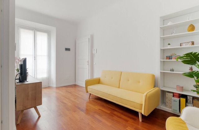 GuestHost - MM4 Tricolore Charming Apartment