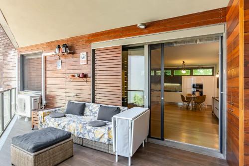 GuestHost - Modern Apartment with Large Terrace