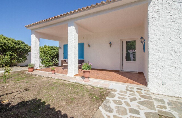 GuestHost Peaceful stay in Berchiddeddu W/ garden