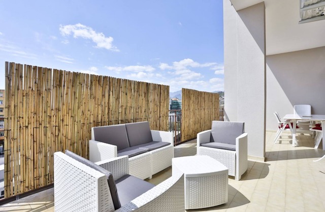 Surya - Grand Apartment with Double Terrace