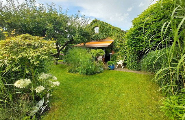 Gästhaus Burgdorf-Gepflegtes Ferienhaus mit schönem Garten in zentraler Lage