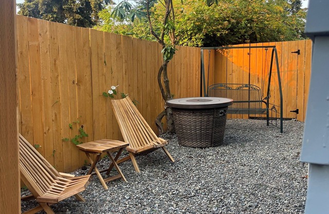 Guesthouse centrally located between Tacoma and Seattle! Near Federal Way.