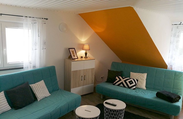 Gästehaus Koblenz - Dachgeschoss für bis zu 10 Personen mit Gartennutzung und Grill