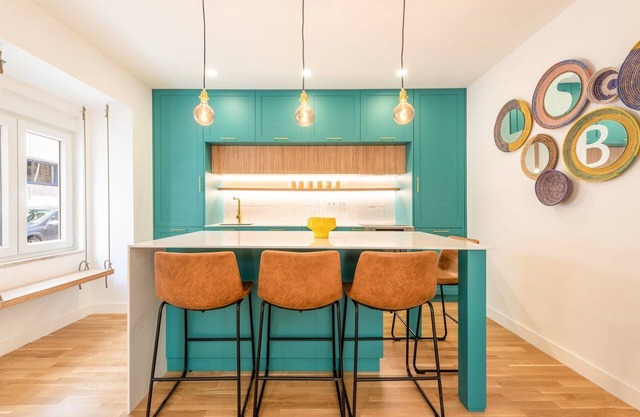 GuestReady - Colourful and Modern LxFactory