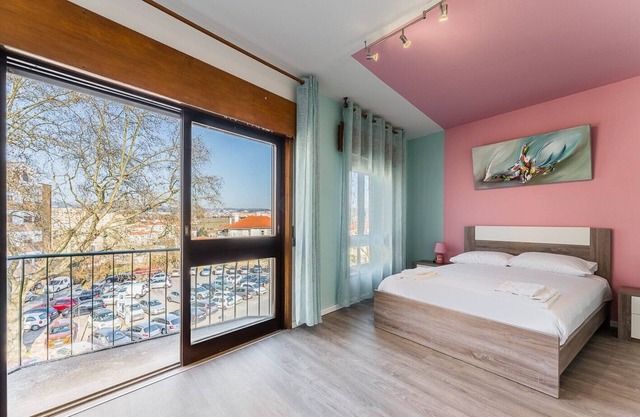 GuestReady - Rooftop Retreat near Amarante Garden
