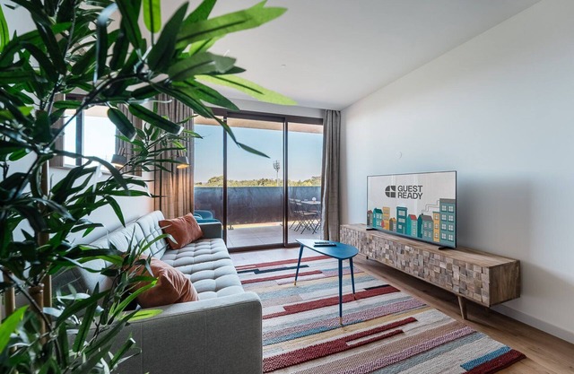 GuestReady - V. N. Gaia Stadium Views and Comfort