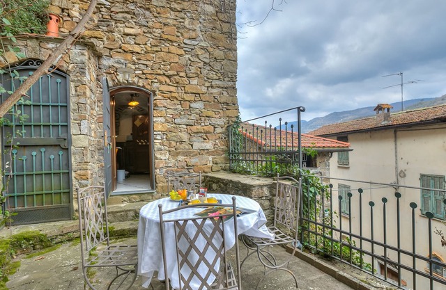 Gufi, Apricale, Italy