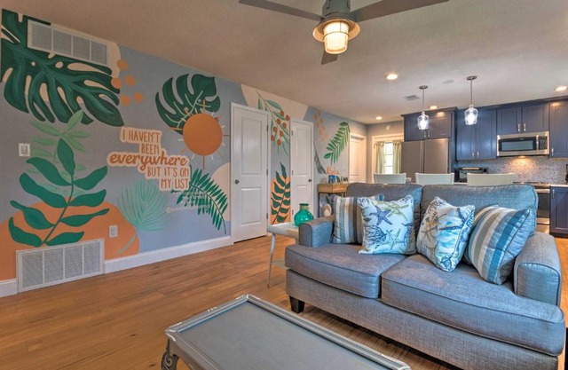 Gulf Breeze Home with Pool, Grill and Fire Pit