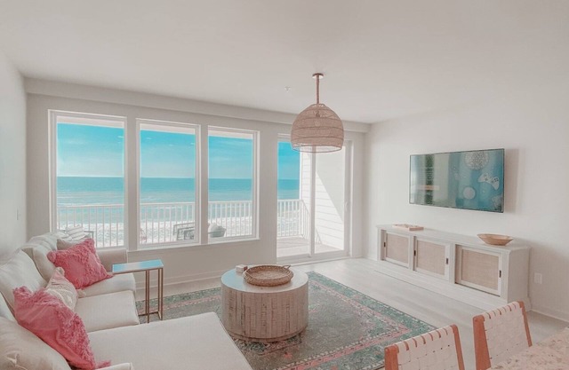 Gulf Front Condo! Lowrise, Modern and Clean. Best Location in Gulf Shores.