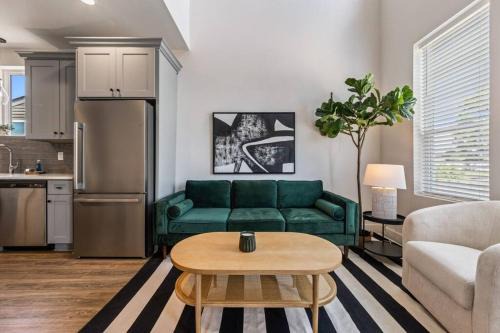 Gumbo House-Prime Location-King Bed-Fast WiFi