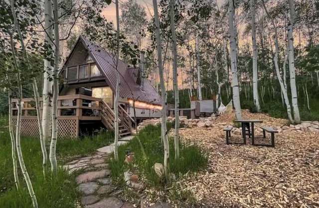 Gunn Powder Haus w/Hot Tub