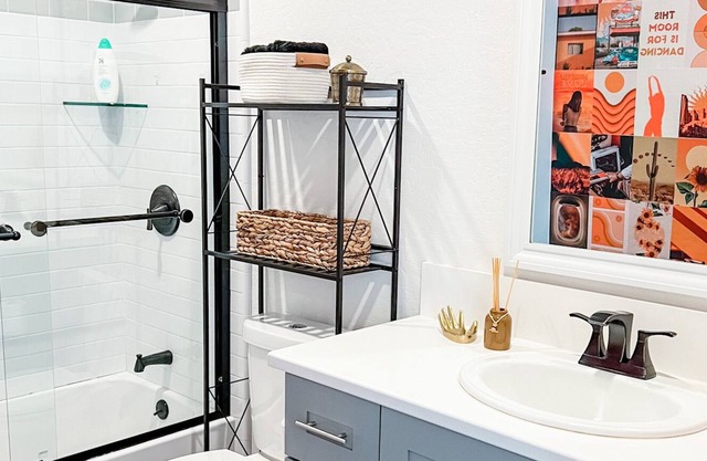 Gypsy’s Boho Bungalow -2 bed 1 Bath